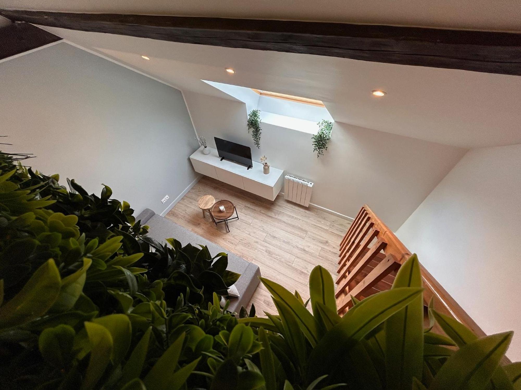 Le Petit Jardin, Proche Gare, Hyper Centre Lägenhet Cambrai Exteriör bild