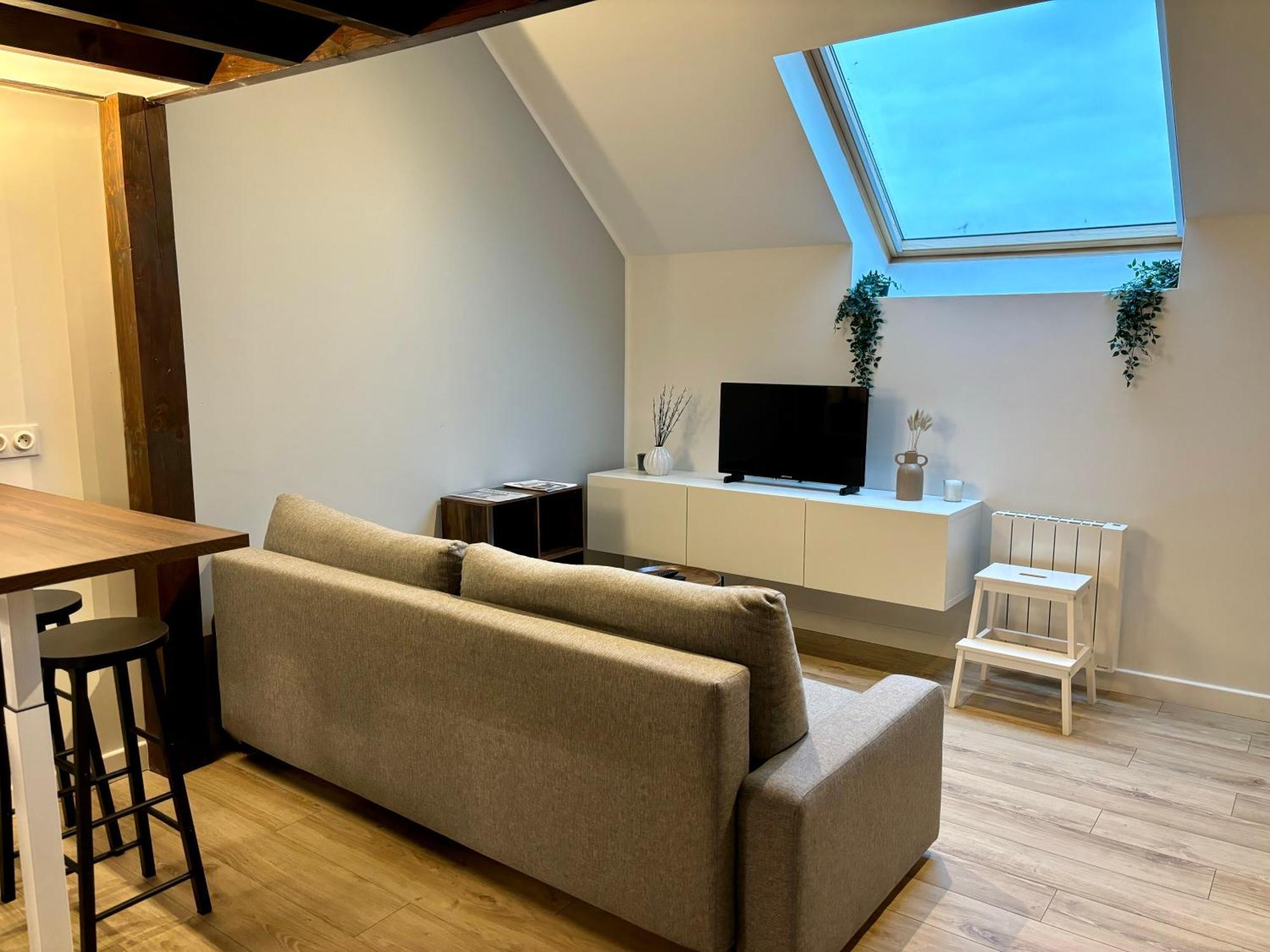 Le Petit Jardin, Proche Gare, Hyper Centre Lägenhet Cambrai Exteriör bild