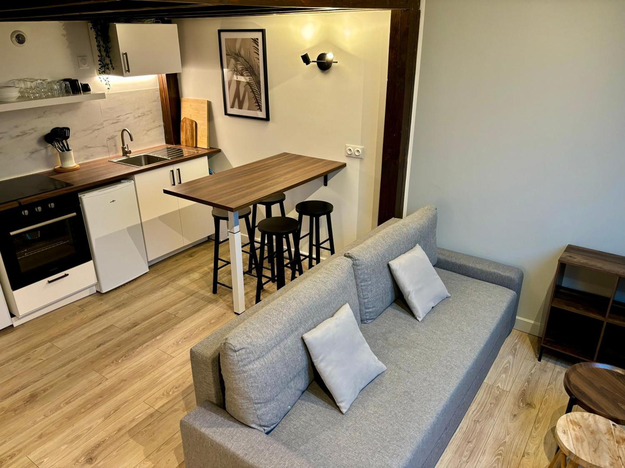 Le Petit Jardin, Proche Gare, Hyper Centre Lägenhet Cambrai Exteriör bild